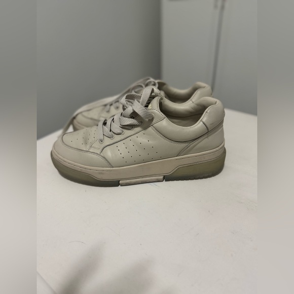 Amiri “Stadium” Men’s Off-White Coloured Sneakers - Picture 2 of 10